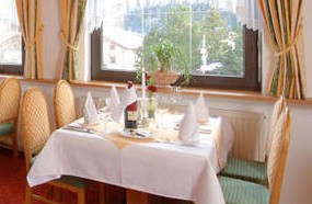 hotel edelweiss pfunds tirol restaurant